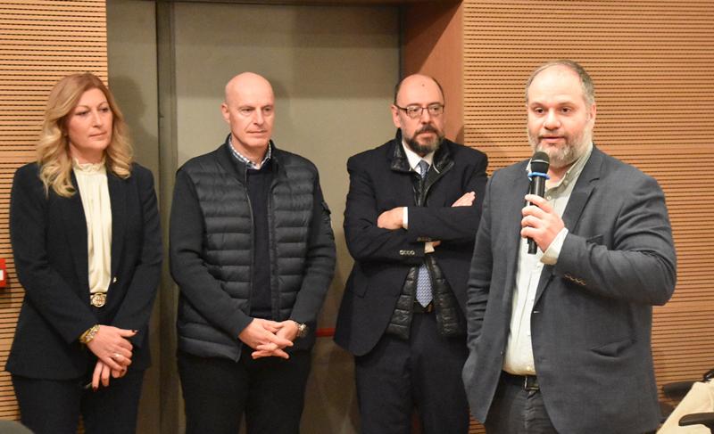 Πολιτισμική Επίσκεψη Στρατιωτικών της Ανώτατης Στρατιωτικής Διοίκησης Ηπείρου και Μακεδονίας (NRDC–GR) στο κτίριο της Σχολής Αριστοτέλους στη Νάουσα